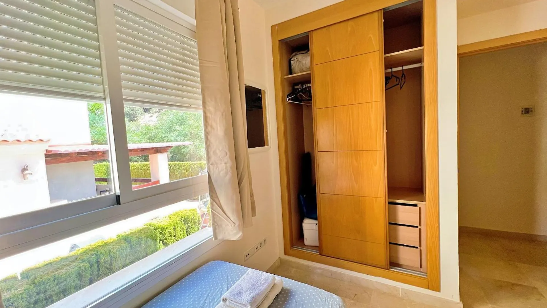 Apartment Serene Family Oasis: Poolside Retreat with Convenient Amenities Benalmadena Spain