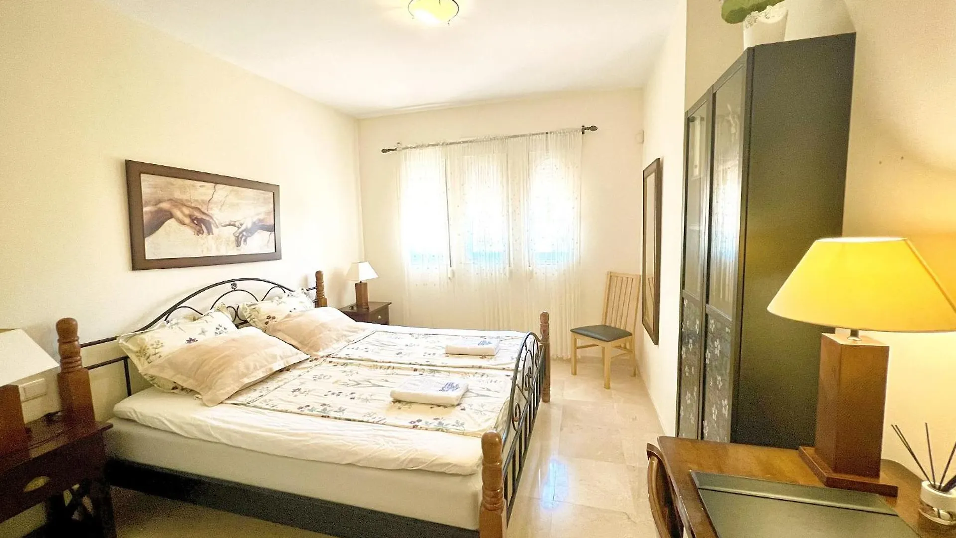 Serene Family Oasis: Poolside Retreat with Convenient Amenities Benalmadena Spain